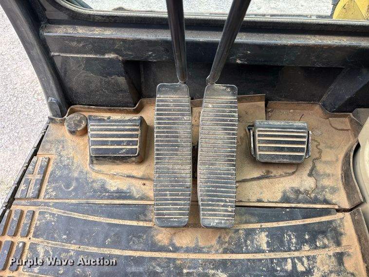 image for item ER3382 Yanmar ViO80 mini excavator
