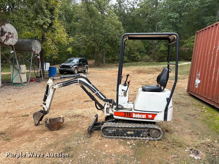 image for item ER3393 2003 Bobcat 316 mini excavator