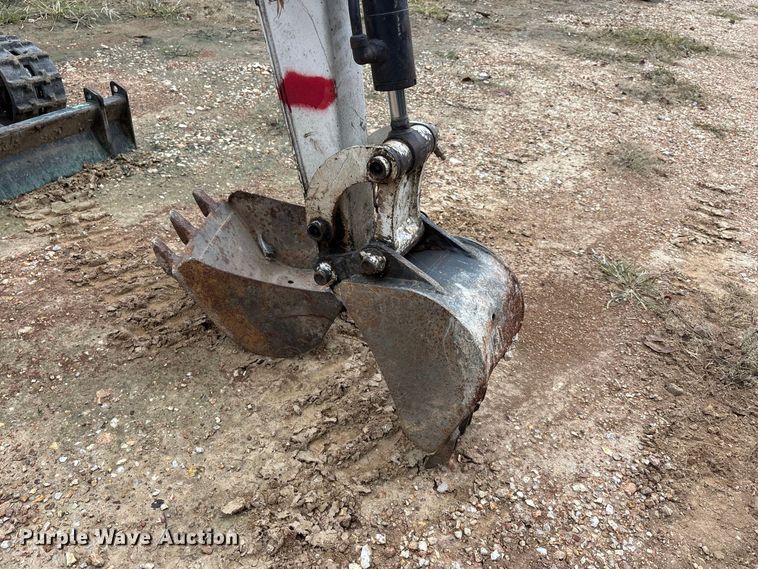 image for item ER3393 2003 Bobcat 316 mini excavator
