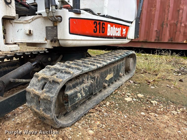 image for item ER3393 2003 Bobcat 316 mini excavator