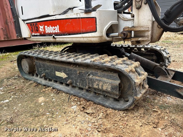 image for item ER3393 2003 Bobcat 316 mini excavator