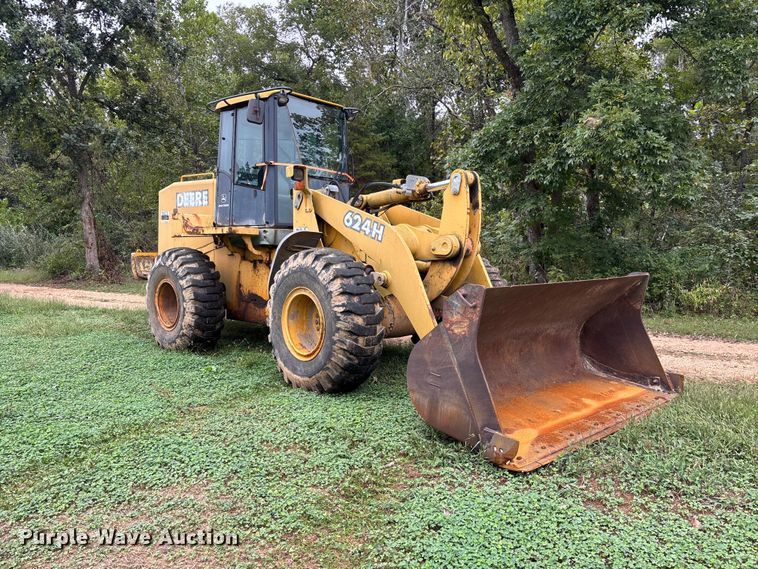 image for item ER3394 2003 John Deere 624H wheel loader