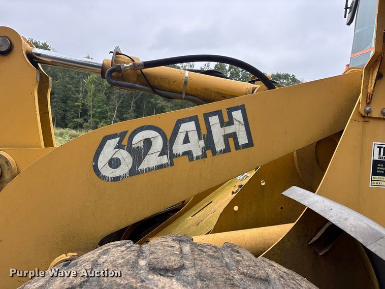 image for item ER3394 2003 John Deere 624H wheel loader