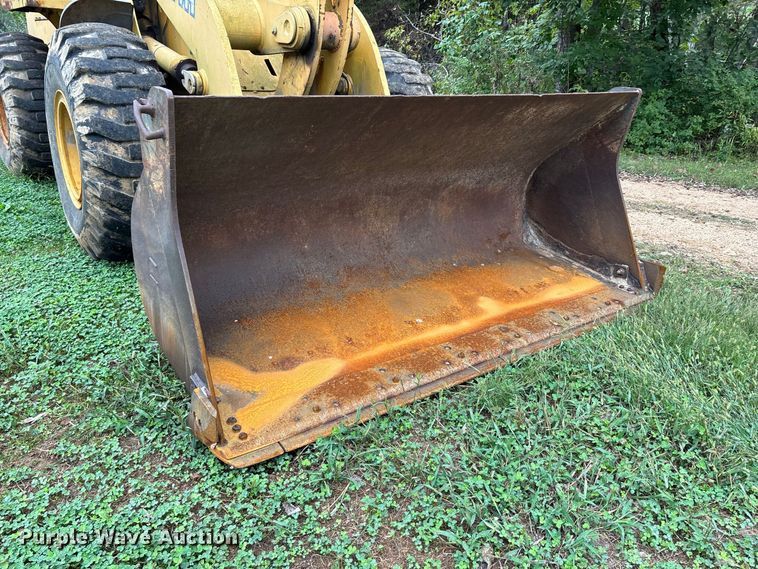 image for item ER3394 2003 John Deere 624H wheel loader