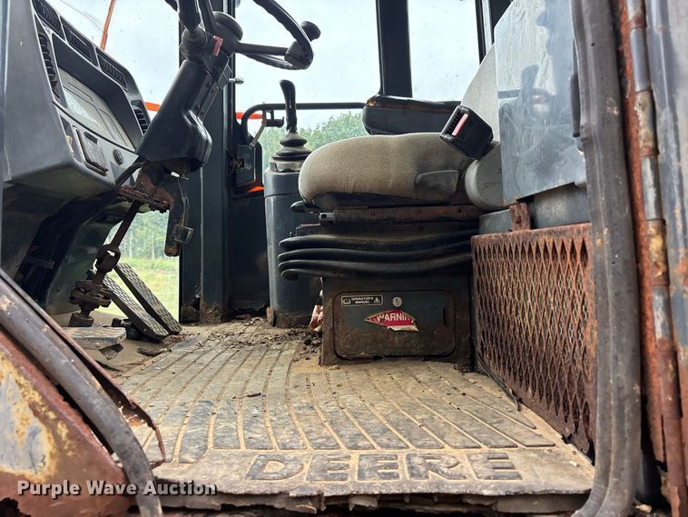 image for item ER3394 2003 John Deere 624H wheel loader