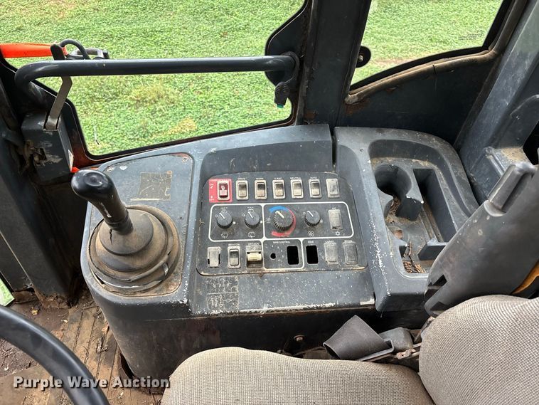 image for item ER3394 2003 John Deere 624H wheel loader