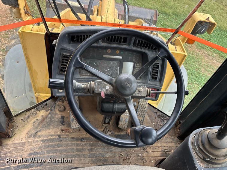 image for item ER3394 2003 John Deere 624H wheel loader