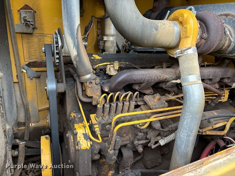 image for item ER3394 2003 John Deere 624H wheel loader