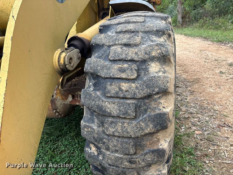image for item ER3394 2003 John Deere 624H wheel loader