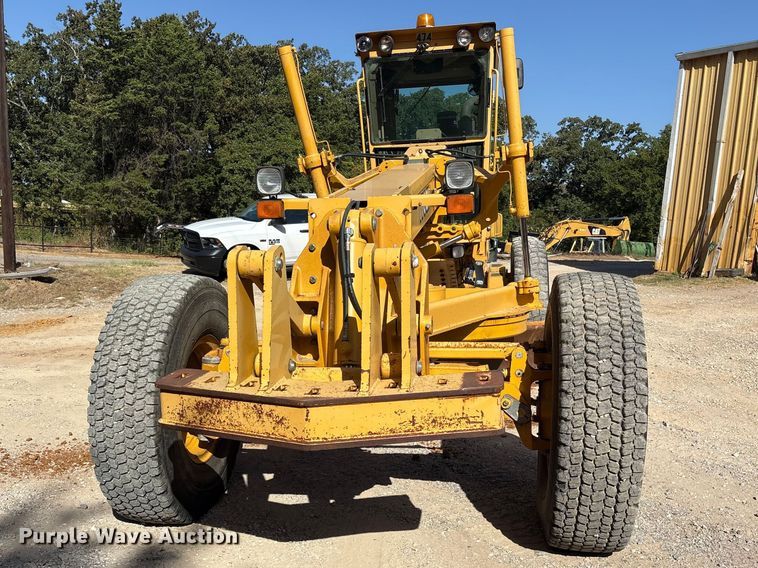 image for item ES8140 1998 John Deere 770CH motor grader