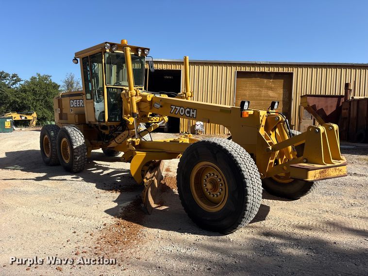 image for item ES8140 1998 John Deere 770CH motor grader