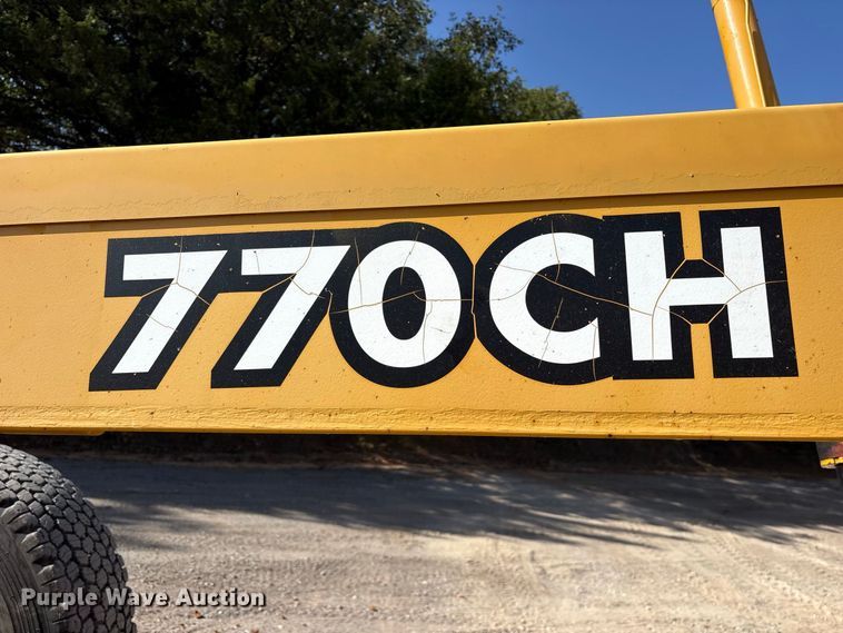image for item ES8140 1998 John Deere 770CH motor grader