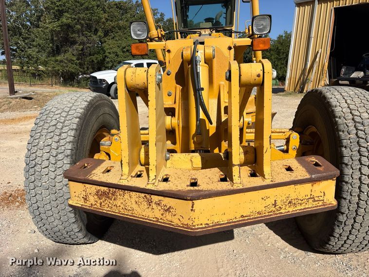 image for item ES8140 1998 John Deere 770CH motor grader