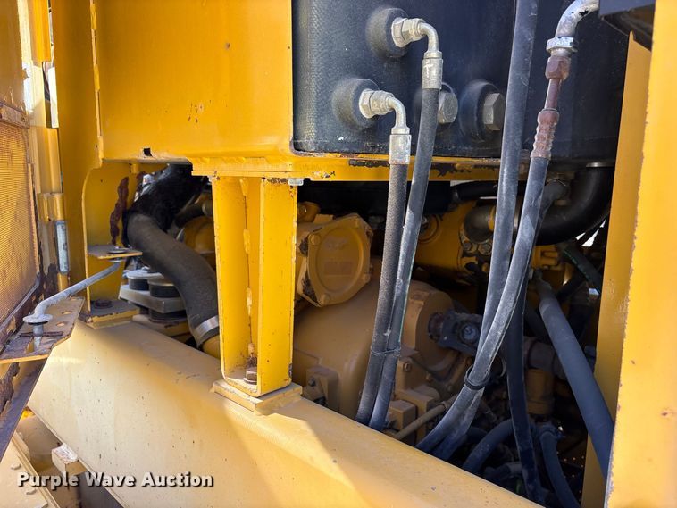 image for item ES8140 1998 John Deere 770CH motor grader