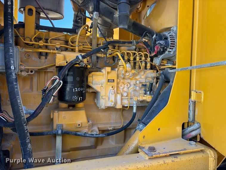 image for item ES8140 1998 John Deere 770CH motor grader