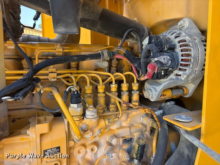 image for item ES8140 1998 John Deere 770CH motor grader
