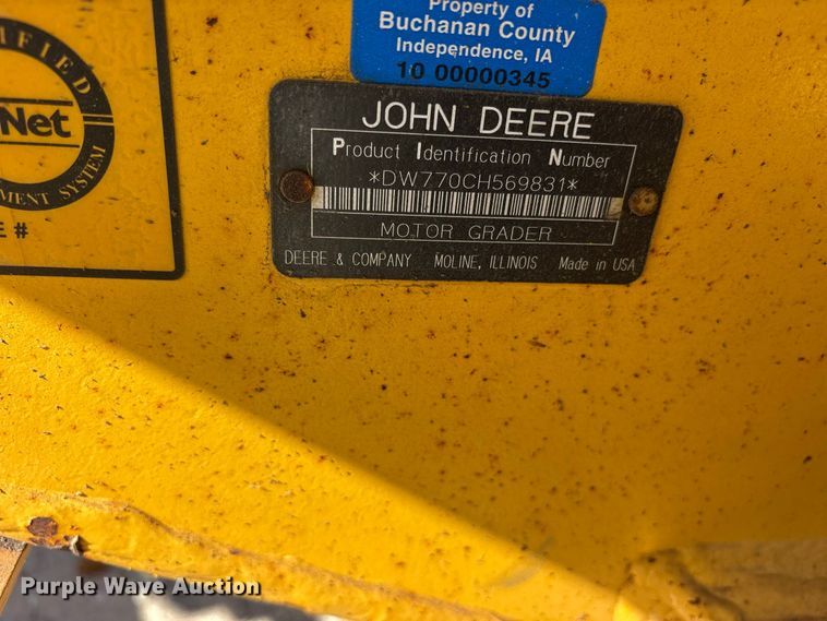 image for item ES8140 1998 John Deere 770CH motor grader