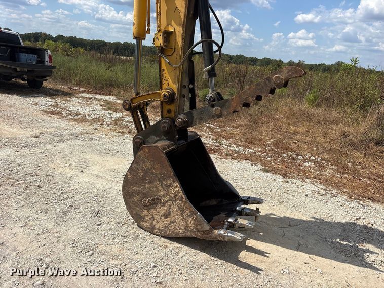 image for item ES8142 2006 Komatsu PC78MR-6 mini excavator