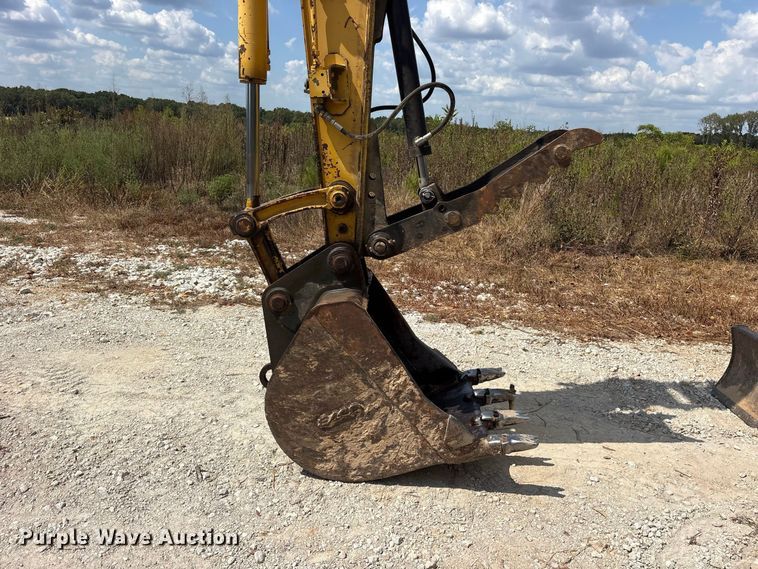 image for item ES8142 2006 Komatsu PC78MR-6 mini excavator