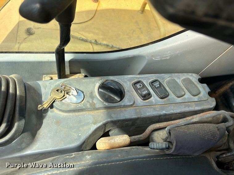 image for item ES8142 2006 Komatsu PC78MR-6 mini excavator