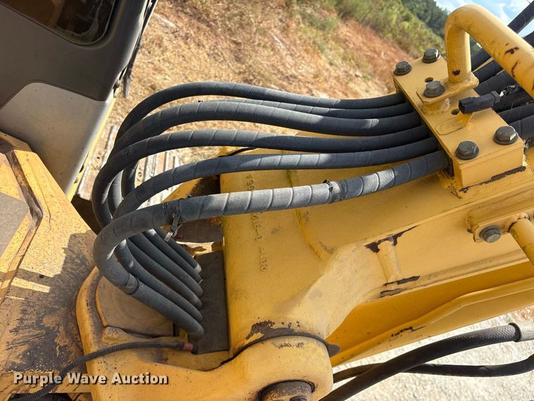 image for item ES8142 2006 Komatsu PC78MR-6 mini excavator