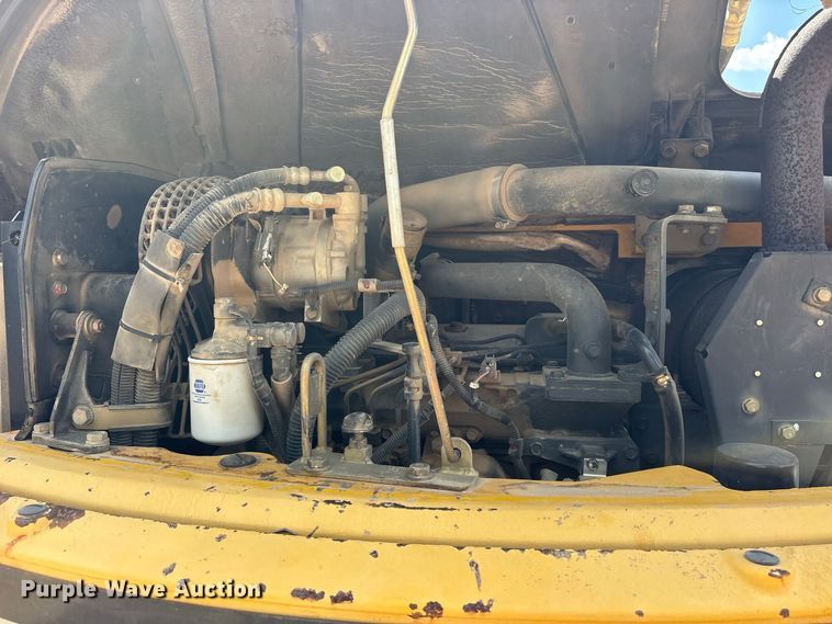 image for item ES8142 2006 Komatsu PC78MR-6 mini excavator