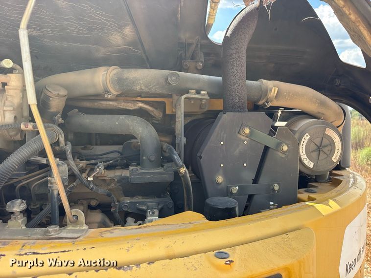 image for item ES8142 2006 Komatsu PC78MR-6 mini excavator
