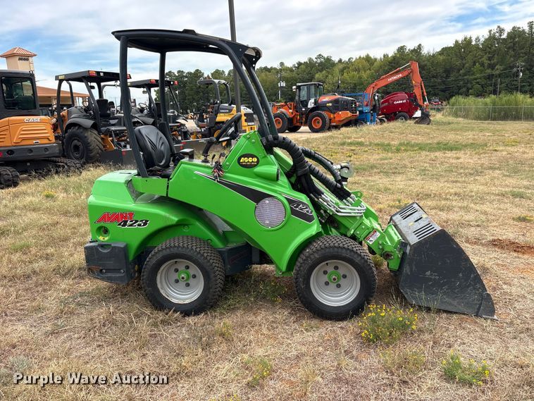 image for item ES8192 2024 Avant 423 compact wheel loader