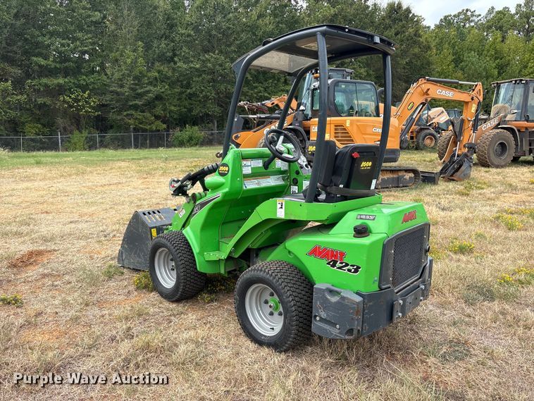 image for item ES8192 2024 Avant 423 compact wheel loader