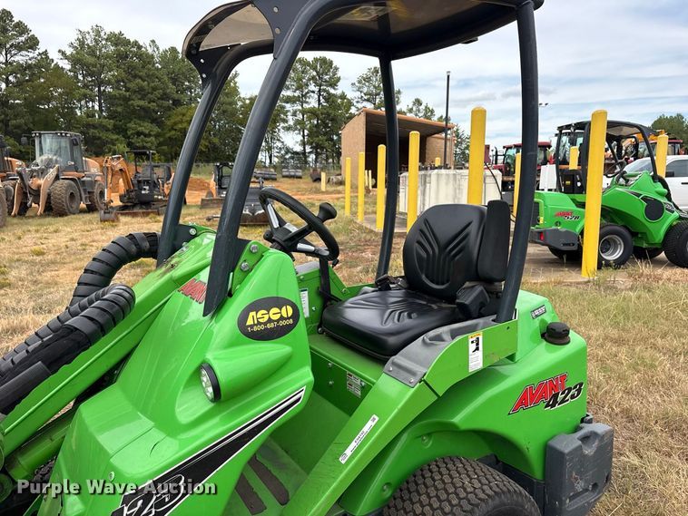 image for item ES8192 2024 Avant 423 compact wheel loader