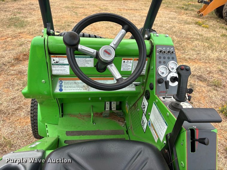 image for item ES8192 2024 Avant 423 compact wheel loader