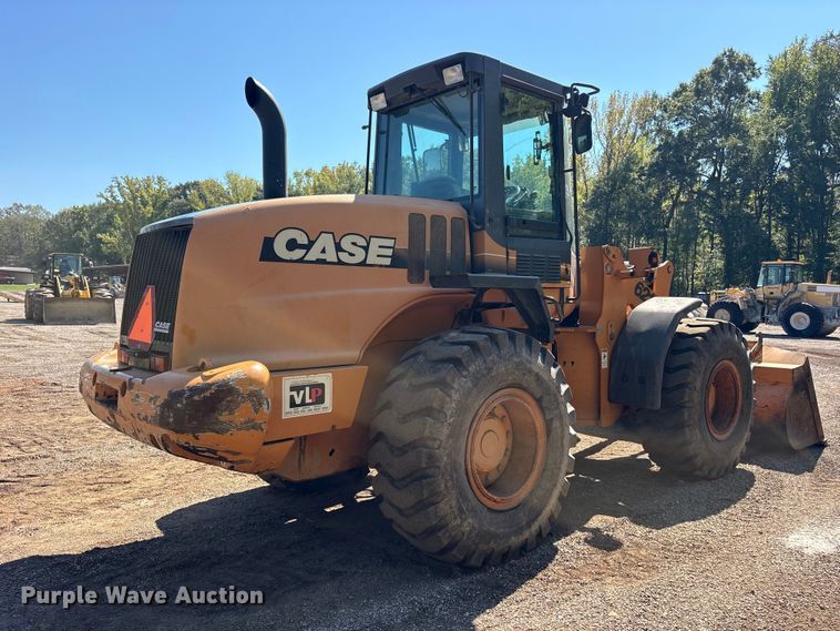 image for item ES8275 2006 Case 621D wheel loader