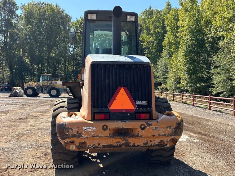 image for item ES8275 2006 Case 621D wheel loader
