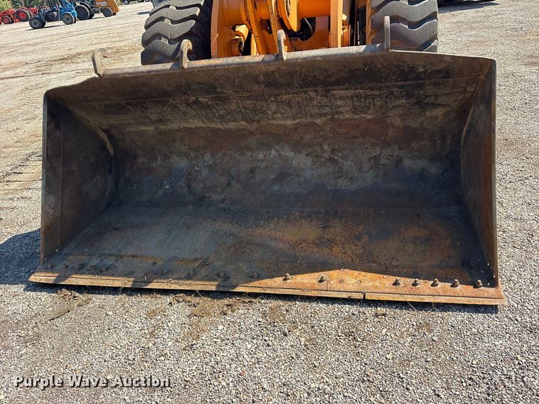 image for item ES8275 2006 Case 621D wheel loader