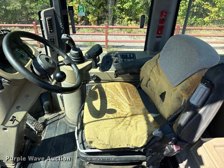 image for item ES8275 2006 Case 621D wheel loader