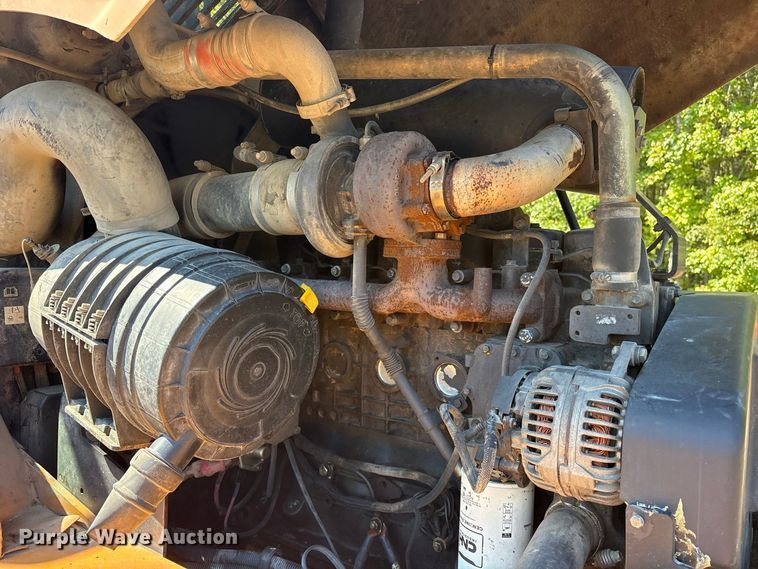 image for item ES8275 2006 Case 621D wheel loader
