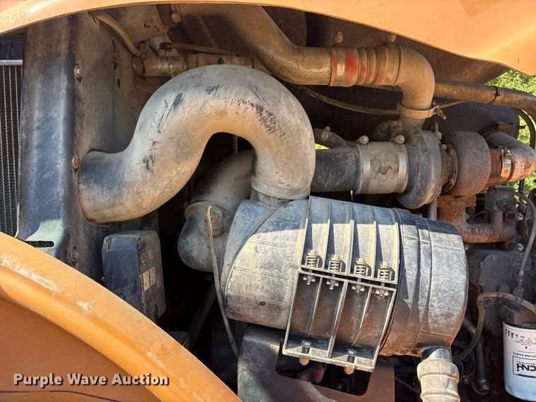 image for item ES8275 2006 Case 621D wheel loader