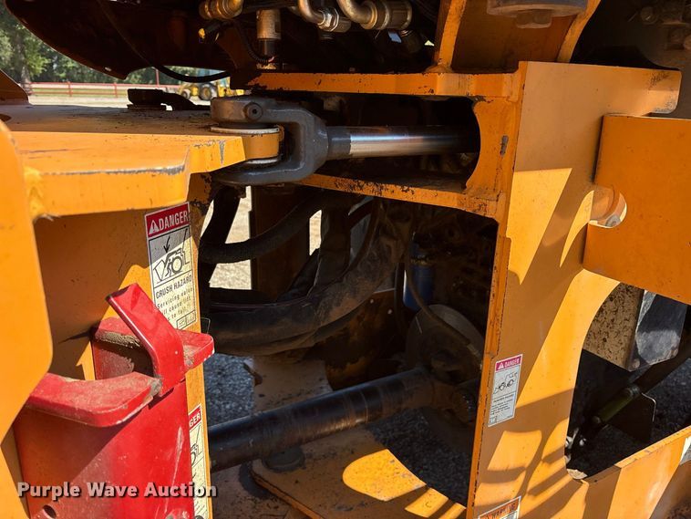 image for item ES8275 2006 Case 621D wheel loader