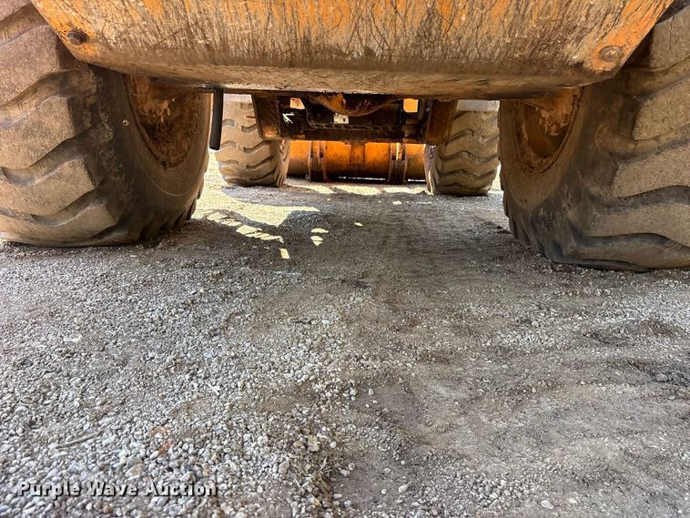 image for item ES8275 2006 Case 621D wheel loader