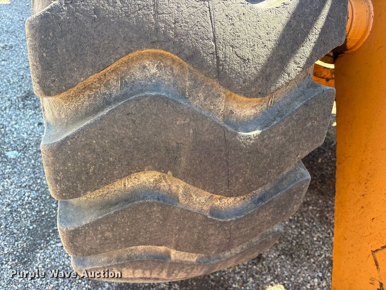 image for item ES8275 2006 Case 621D wheel loader