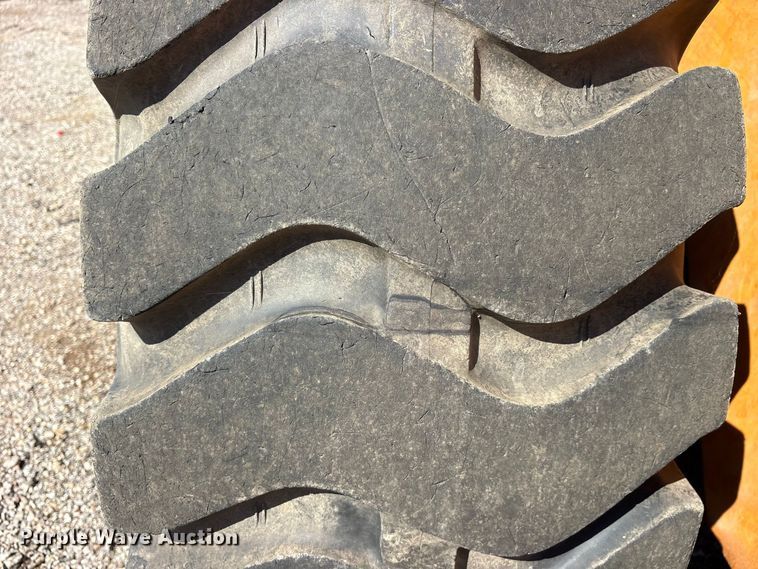 image for item ES8275 2006 Case 621D wheel loader