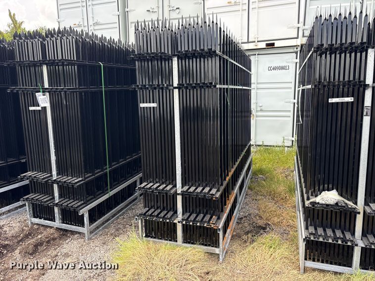 image for item ET0300 (22) Valley Pioneer F10 fence panels