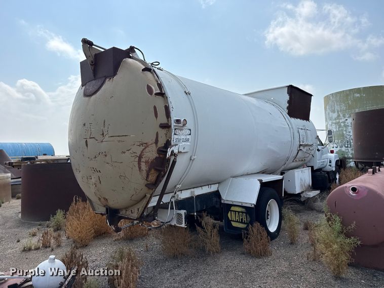 image for item EW4187 1991 Chevrolet refuse truck