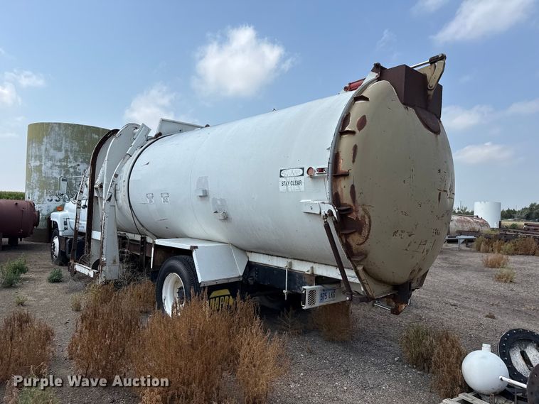 image for item EW4187 1991 Chevrolet refuse truck