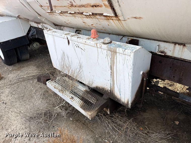 image for item EW4187 1991 Chevrolet refuse truck