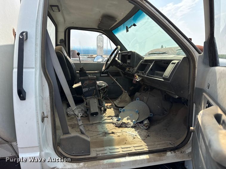 image for item EW4187 1991 Chevrolet refuse truck
