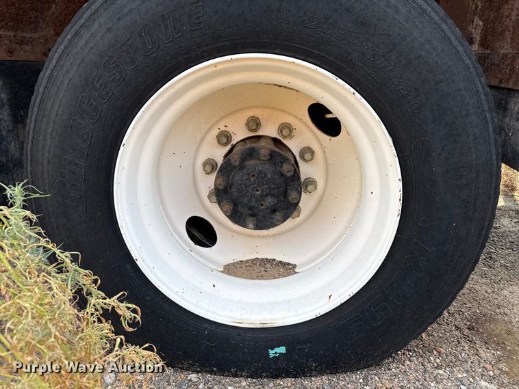 image for item EW4187 1991 Chevrolet refuse truck
