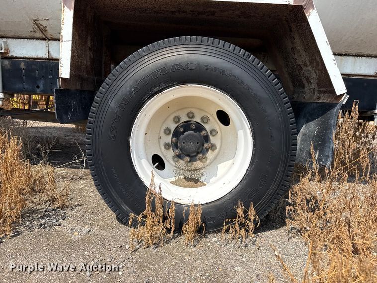 image for item EW4187 1991 Chevrolet refuse truck