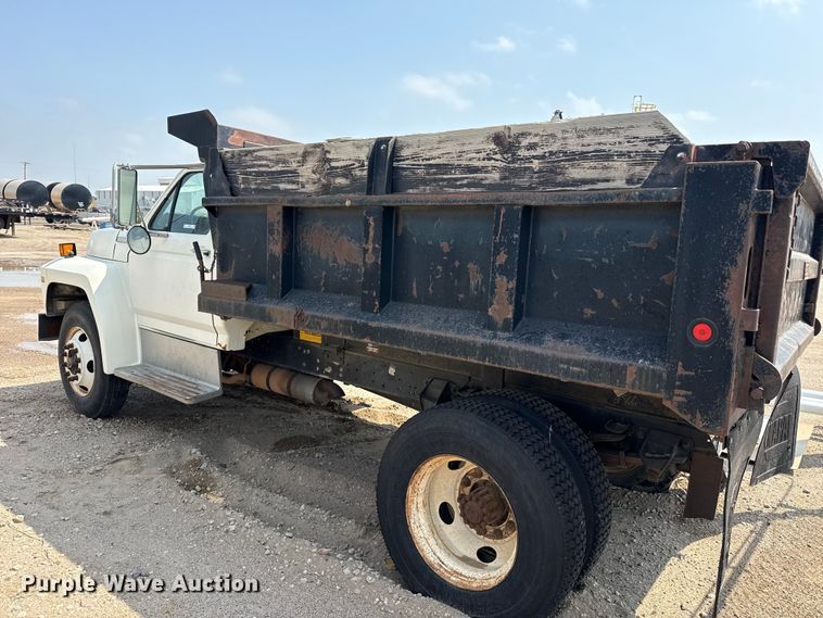 image for item EW4188 1996 Ford F700 dump truck