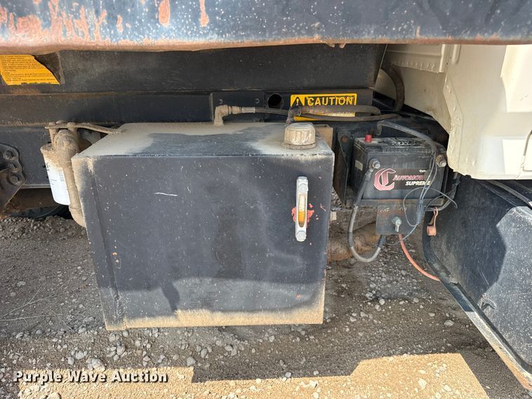 image for item EW4188 1996 Ford F700 dump truck